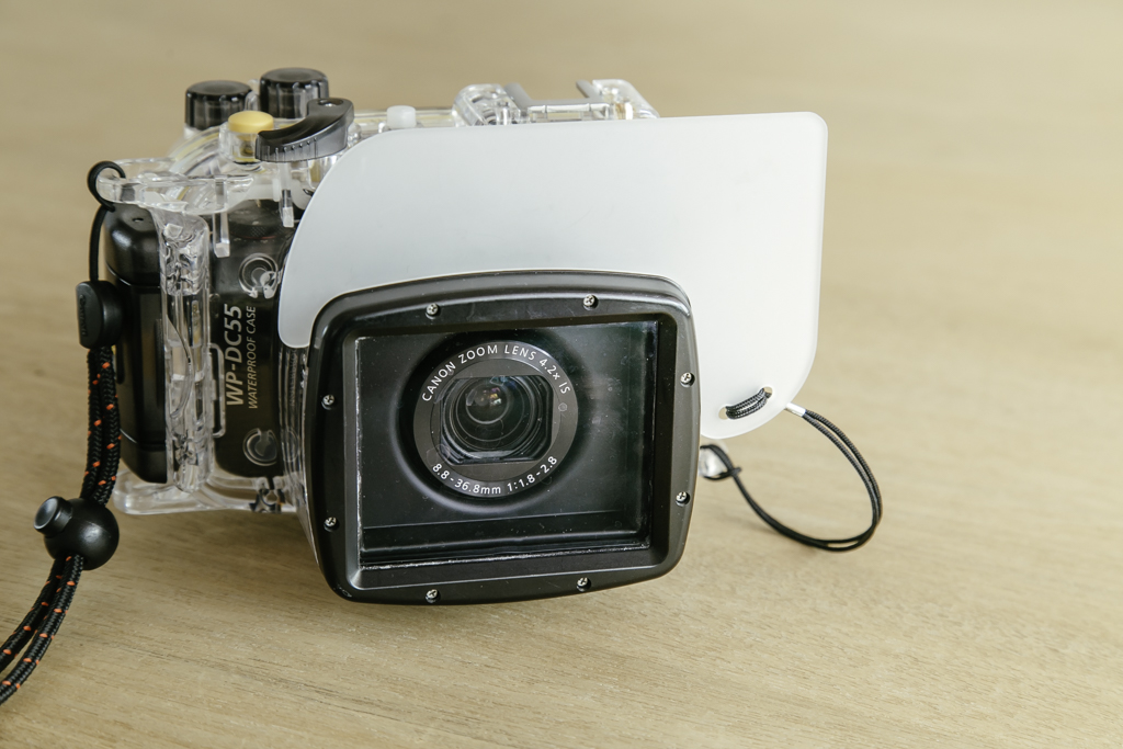 Canon waterproof case WP-DC55 - diffuser