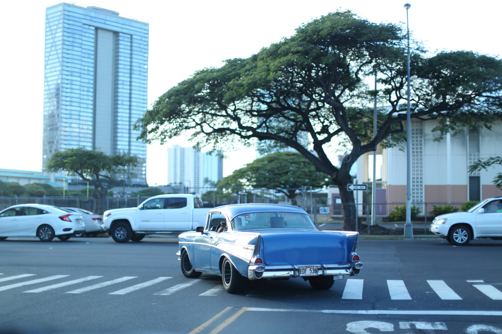 Failed shot of vintage car (no sub-framing)