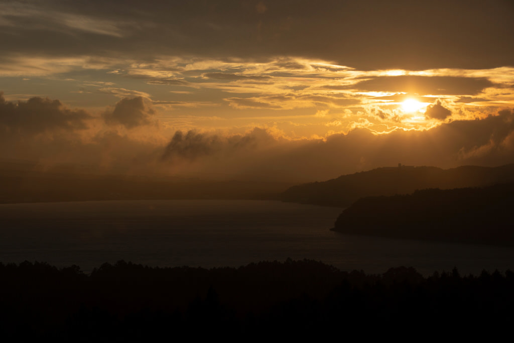 Matahari larut senja